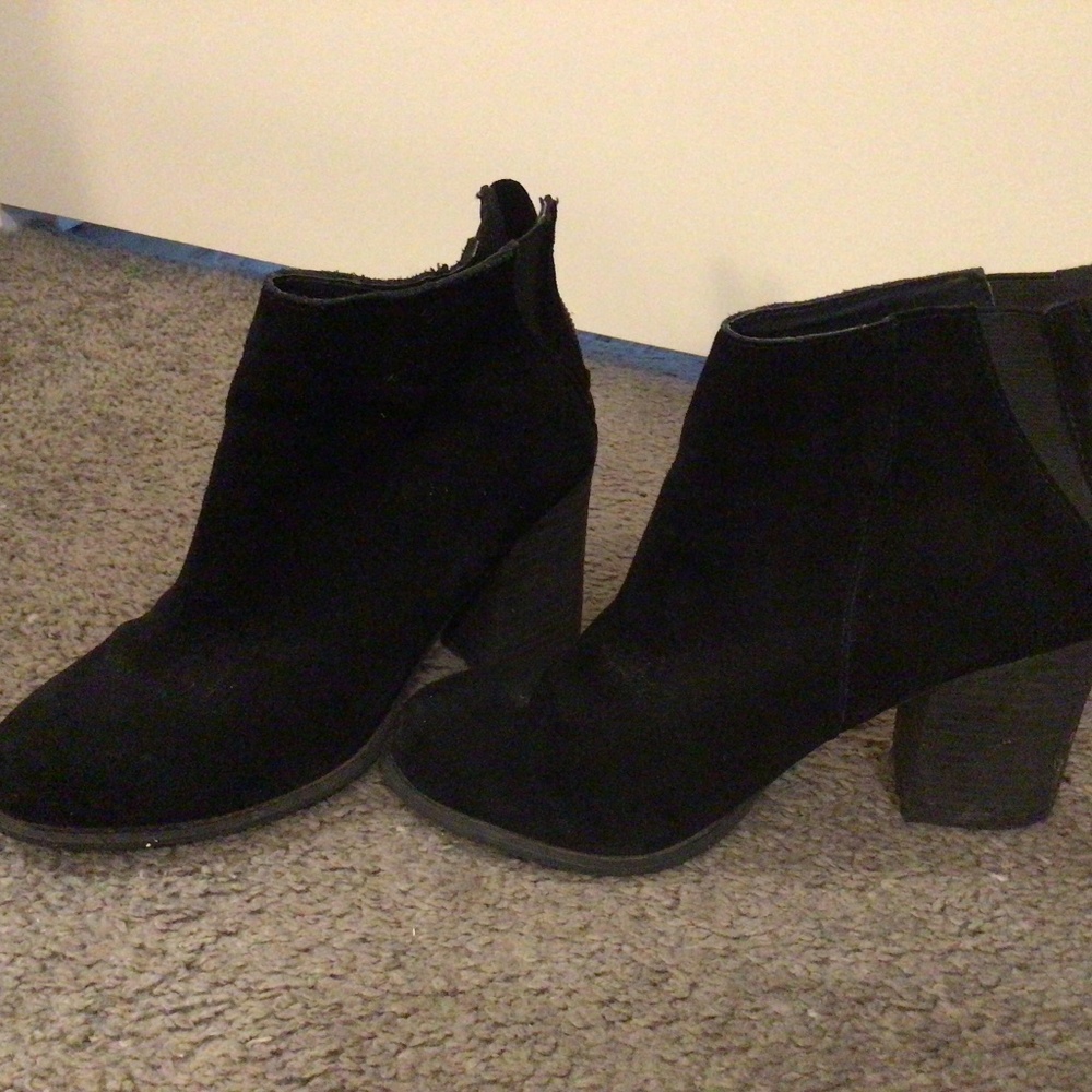 Suede Black Boots